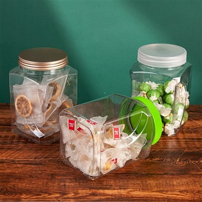 حاوية بلاستيكية مربعة بأغطية معدنية