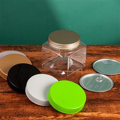 مرطبانات بلاستيكية مربعة بأغطية معدنية